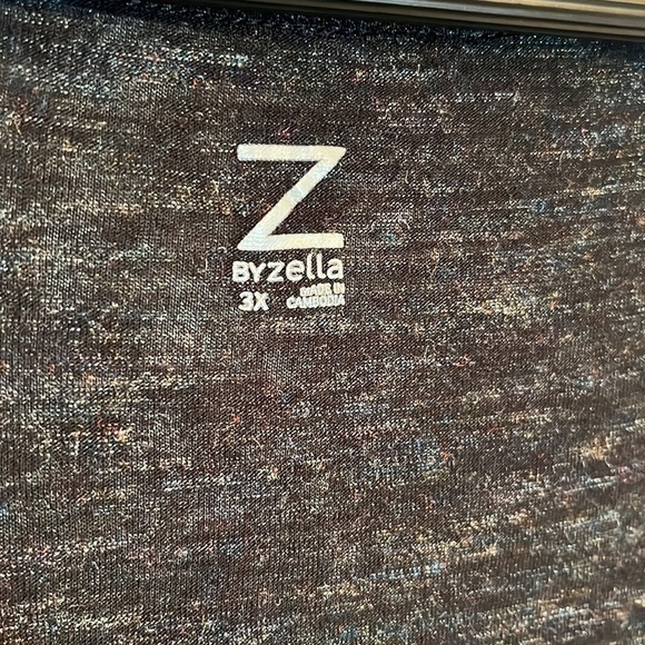 ZELLA Plus Size Tank Top - Picture 2 of 10